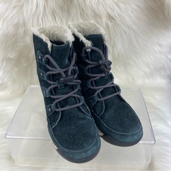 SOREL WINTER BOOTS - Picture 1 of 10